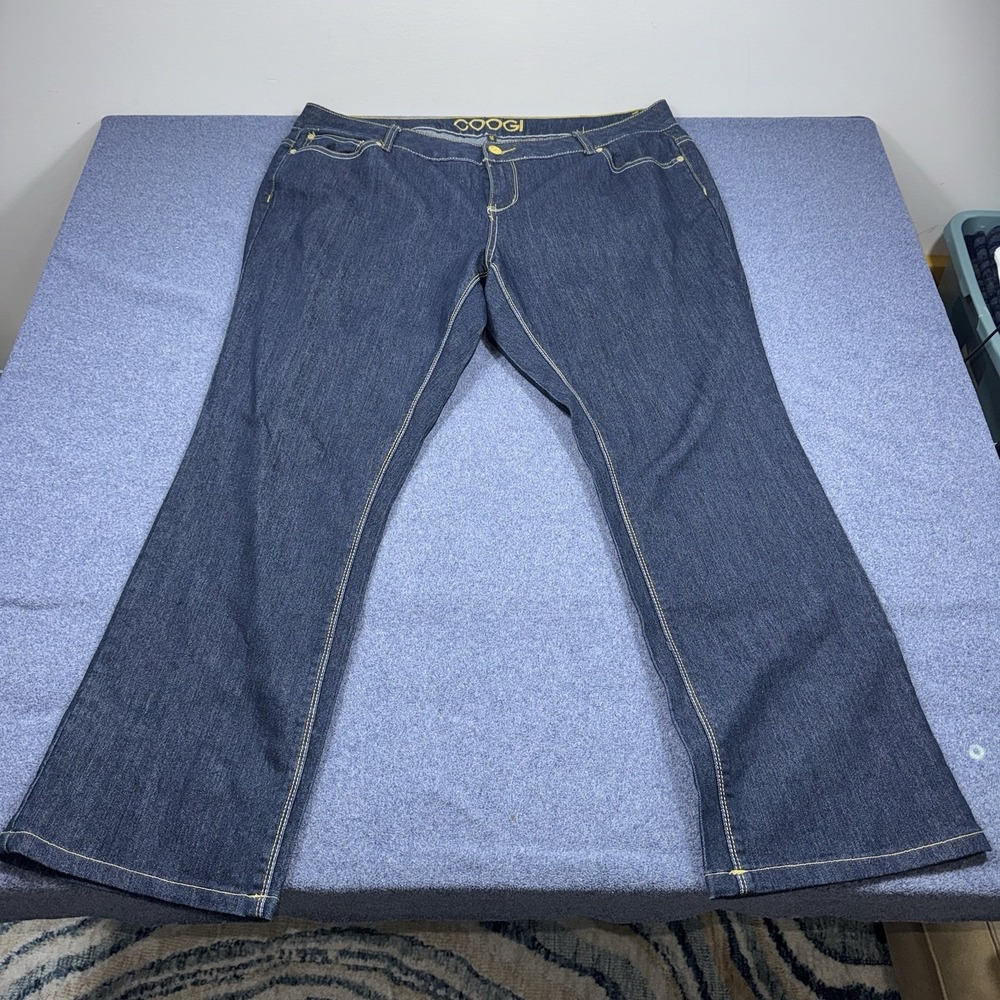 Coogi Jeans Womens 20W Spellout Butt Pocket Dark Wash Grunge y2k Boot Wide Leg